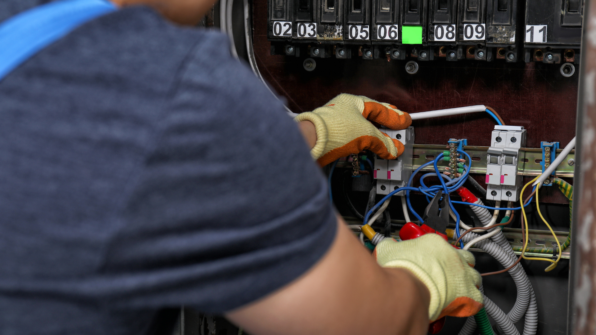 Licensed electrician West Central Florida